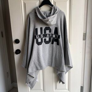 New With Tags Grey Fleece USA Army Poncho - Go Army Merch